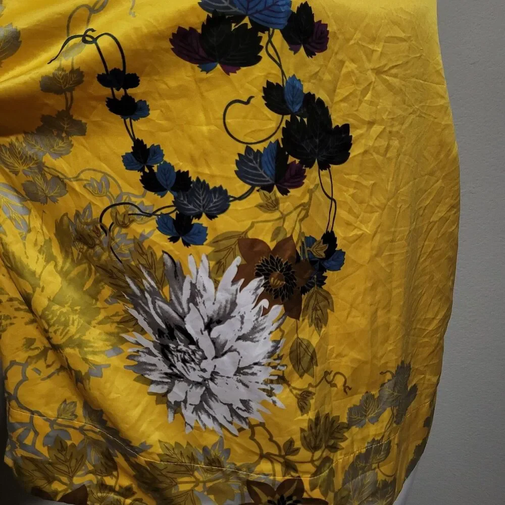 SOFT Surroundings Medium Blouse lightweight Top Tunic Women flower round neck